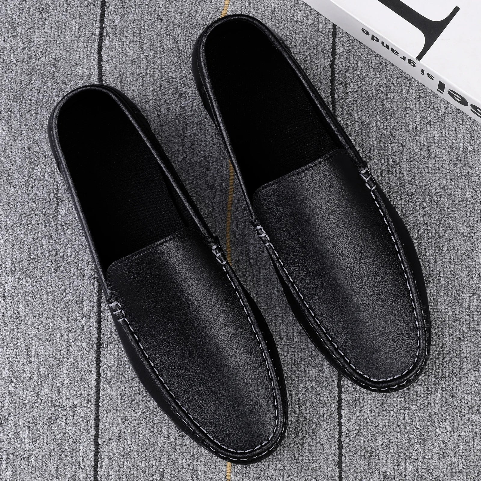 Summer Men Loafers Wedding Dress White Driving Moccasins Footwear Man Casual Shoes Leather Slip On Super Lightweight Male Shoes